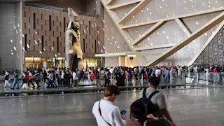 المتحف الكبير يكشف حقيقة وقف بيع التذاكر للمصريين يومي الجمعة والسبت
