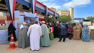 الأعداد تتزايد.. 25 صورة لاستئناف عملية التصويت في الإسكندرية - صور