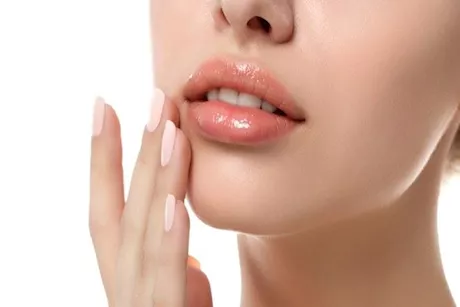 فيلر طبيعي لتكبير الشفايف.. استخدمِ هذا الزيت