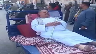 على تروسيكل.. مواطن مصاب بجلطة يدلي بصوته في الانتخابات بالأقصر..صور