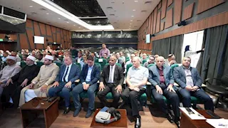 بالصور- محافظ أسيوط يعلن عن خطة لتأسيس أول نادي للذكاء الاصطناعي