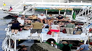 "أرواح تحدثني".. سياح أجانب يروون قصص عشقهم لمعابد أسوان -صور