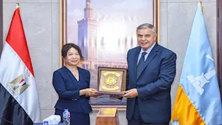 حديقة ترفيهية وكهرباء من القمامة.. مذكرة تعاون بين محافظة الإسكندرية وشركة صينية (صور)