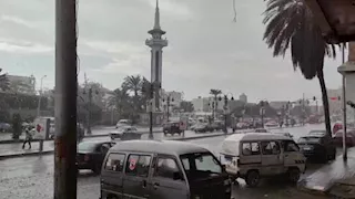 أمطار غزيرة في العجمي.. نوة "المكنسة" تضرب الإسكندرية مبكرًا  -صور