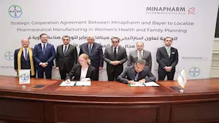 توقيع اتفاقية تعاون استراتيجي بين "مينا فارم" و"باير" الألمانية لتوطين صناعة الأدوية