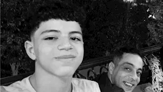 "متنسوش أبويا".. نجل محمد صبري يبكي ويوجه رسالة مؤثرة للجماهير