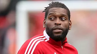 نجم آرسنال يسجل في ظهوره الأول مع برينتري بعد السجن