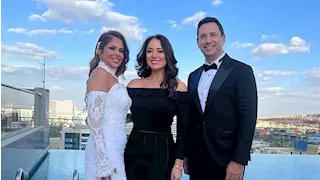 "تتوسط العروسين"..نيرمين الفقي تهنئ أحمد سالم على زواجه