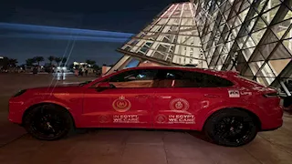 أثارت جدلًا.. "سيارات بورش" تعمل كإسعاف لتأمين افتتاح المتحف الكبير