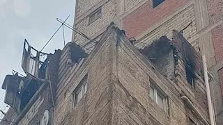 لخطورتها على المارة.. إزالة أجزاء من عقار وسط الإسكندرية- صور