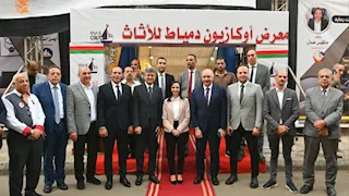 بالصور.. محافظ البحيرة تفتتح معرض دمياط للأثاث والديكور 