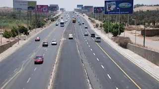 غلق كلي بطريق امتداد محور 26 يوليو أمام جامعة النيل لمدة 8 ساعات