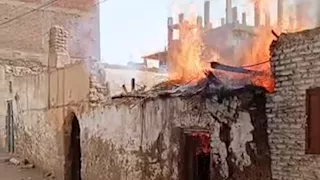 محافظ أسوان يوجه بصرف إعانات عاجلة وترميم منزل أسرة تضرر من حريق