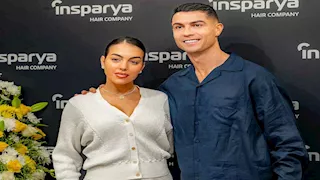 رونالدو يشتري "فيلتين" في السعودية برقم فلكي.. ما التفاصيل؟