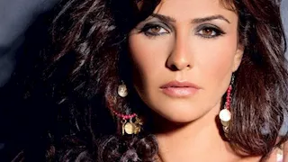 فستان أنيق ومجوهرات بتوقيع عزة فهمي.. إطلالة جذابة لـ بسمة