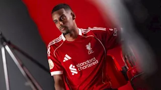 "تهديد بالقتل".. إيزاك يقتني كلب حراسة بعد انتقاله إلى ليفربول.. ما القصة؟