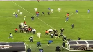 10 صور ترصد اشتباكات مباراة الهلال السوداني ومولودية الجزائر