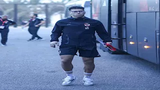 قمري.. زوجة إمام عاشور تنشر صورا جديدة ويوجه لها رسالة رومانسية