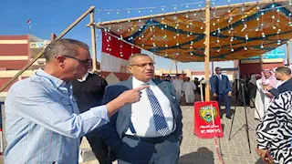 بالصور.. محافظ جنوب سيناء يتفقد لجان انتخابات النواب بالطور 