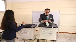 وزير الصحة يدلي بصوته في انتخابات النواب بالتجمع 