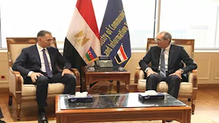 "طلعت" يبحث مع وزير التنمية الرقمية الأذربيجاني التعاون في الذكاء الاصطناعي