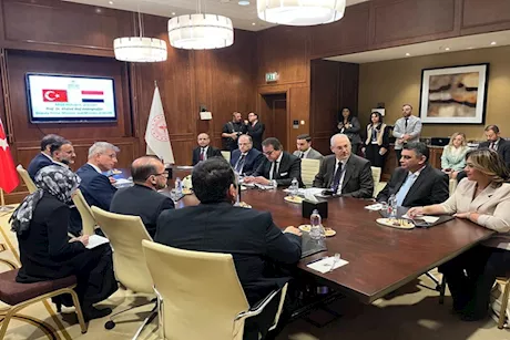 مباحثات مصرية تركية لتعزيز التعاون الصحي على هامش مؤتمر تركيا