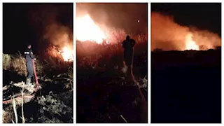 مقاول كهرباء يتسبب في حريق بمزرعة "الكولا" للصرف بسوهاج (صور)