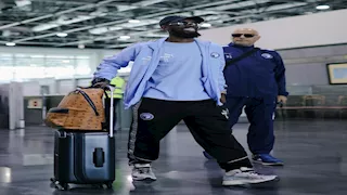 فريق بيراميدز يصل مطار القاهرة استعدادا لرحلة زامبيا