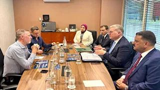 وزير البترول يلتقي رؤساء شركات التعدين العالمية بأستراليا