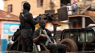 من الانقلاب إلى تعيين رئيس انتقالي.. ماذا حدث في غينيا بيساو خلال 24 ساعة؟