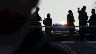 "تفتيش منازل واشنطن".. المكتب الفيدرالي يكشف تفاصيل جديدة بشأن إطلاق النار قرب البيت الأبيض