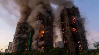 سلطات هونج كونج: ارتفاع حصيلة قتلى حريق المجمع السكني لـ128 شخصا