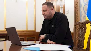 مستشار زيلينسكي: روسيا تستهتر بالاتفاقيات وتسعى لتقويض القيادة العالمية لأمريكا