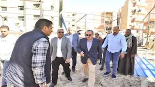 بالصور- محافظ أسيوط يتفقد التشطيبات النهائية لسوق أبنوب الحضري