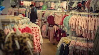 البلاك فرايدي.. إقبال كبير على خصومات بعض "براندات" كايرو فستيفال سيتي