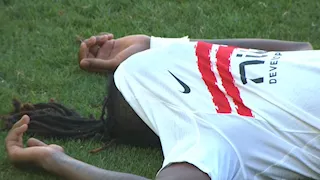 لحظات حزن لاعبي الزمالك بعد التعادل مع كايزر تشيفز في الكونفدرالية (صور)