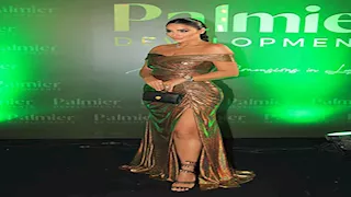 "فستان طويل لامع".. أحدث جلسة تصوير جريئة لـ جوري بكر