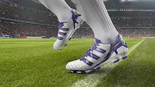 هل لاختيار أحذية لاعبي كرة القدم معايير خاصة؟