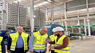 بالصور.. سويلم يتفقد محطة أغادير المغربية لتحلية مياه البحر لأغراض الشرب والزراعة