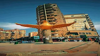 صدمة في أسيوط بعد إزالة "أيقونة الهلالي" (صور)