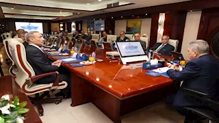 خطة مواجهة أزمة البحر الأحمر.. تفاصيل اجتماع رئيس قناة السويس مع ممثلي 20 وكيلاً ملاحياً