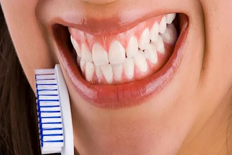 فواكه تحسن من صحة اللثة وتقلل من مشاكلها