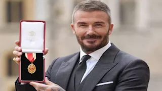 ديفيد بيكهام يحصل على تكريم ملكي إنجليزي 