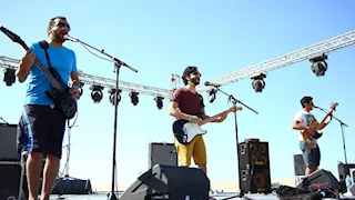 جلاس أونيون يستعيد ذكريات البيتلز بالأوبرا