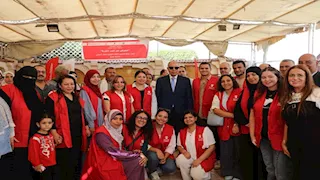 محافظ المنيا يفتتح معرضًا لدعم أصحاب المشروعات الصغيرة -صور