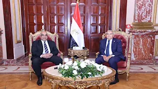 وزير العدل يزور رئيس مجلس الشيوخ لتهنئته بتولي منصبه | صور