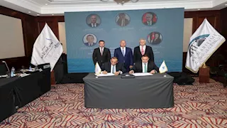 كامل الوزير يشهد توقيع مذكرة تفاهم لإنشاء ترسانة لإصلاح السفن بميناء سفاجا الكبير