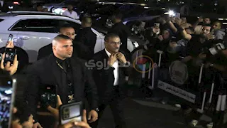 دنيا عبدالعزيز وسيد رجب.. توافد نجوم الفن على عزاء والد محمد رمضان