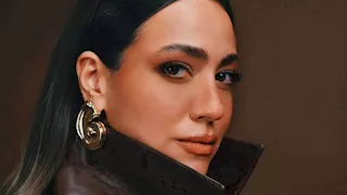  بلوك جريء ومكياج فاقع.. هكذا اختارت هند عبد الحليم إطلالتها؟