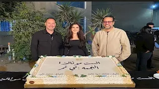 مي عمر تنشر صور من أول يوم تصوير مسلسل  "الست موناليزا"